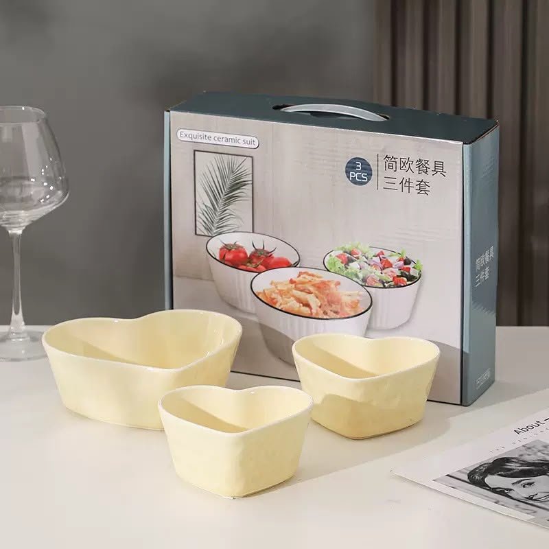 Exquisite Ceramic Bowls Set (Yellow Heart)